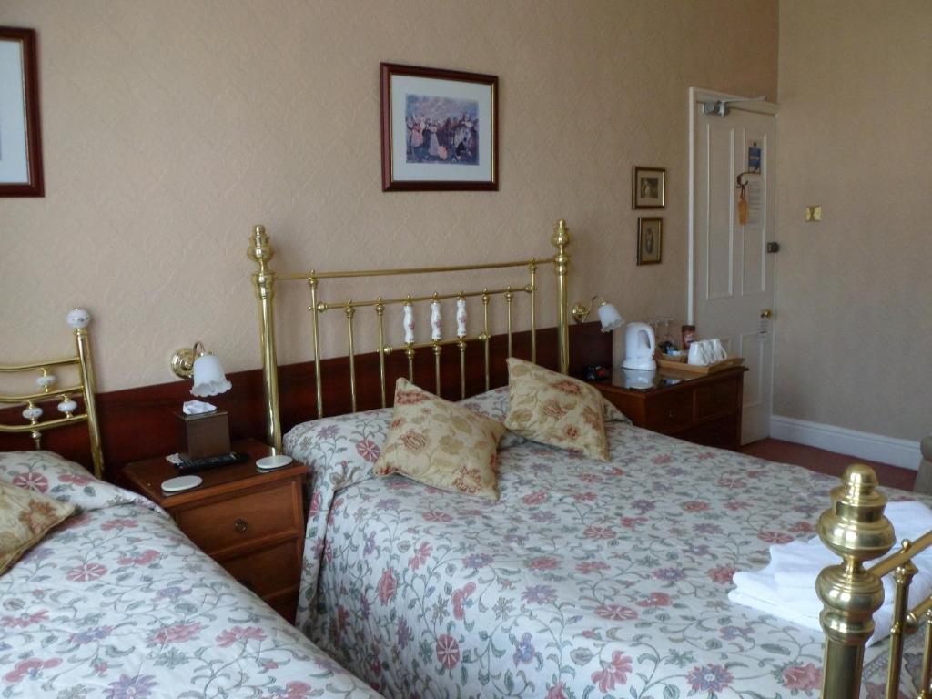 Large Twin Room