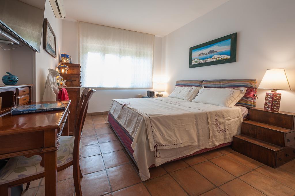 Deluxe Room,823565321:JPEG