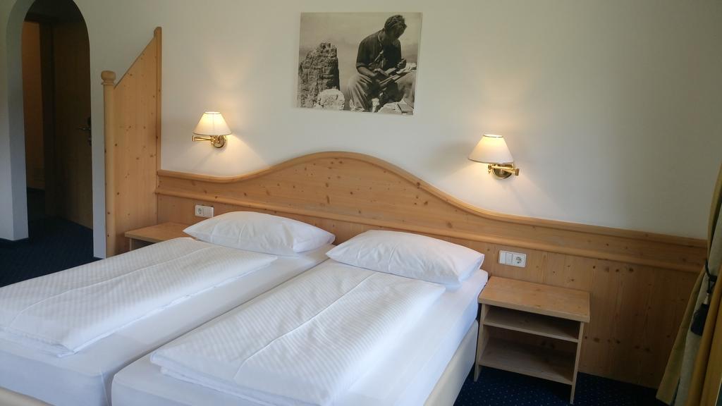 Large Double Room,414716205:JPEG