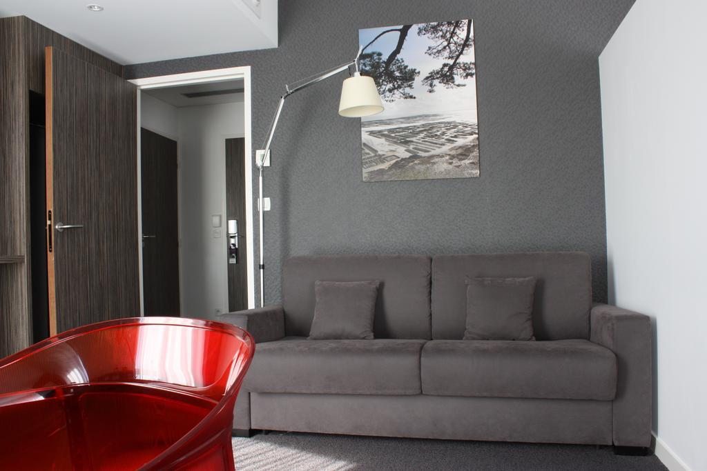 Family Room,686769723:JPEG