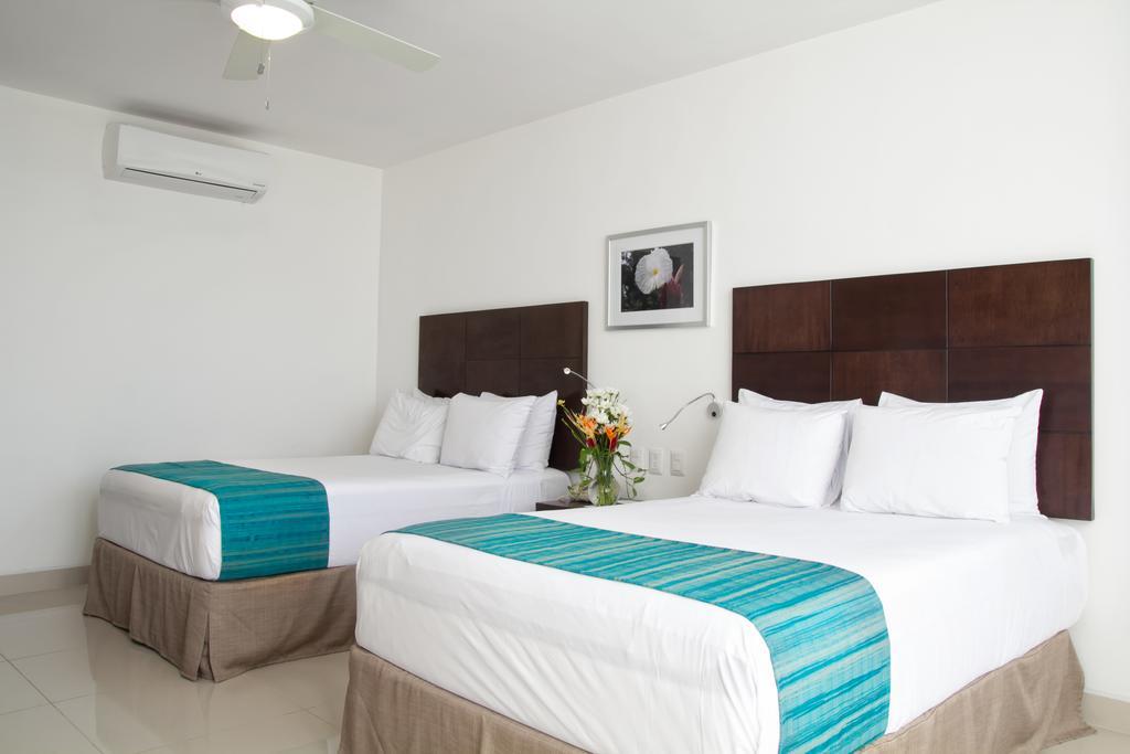 Superior Deluxe Room Mini Refrigerator Garden View 2 double beds
