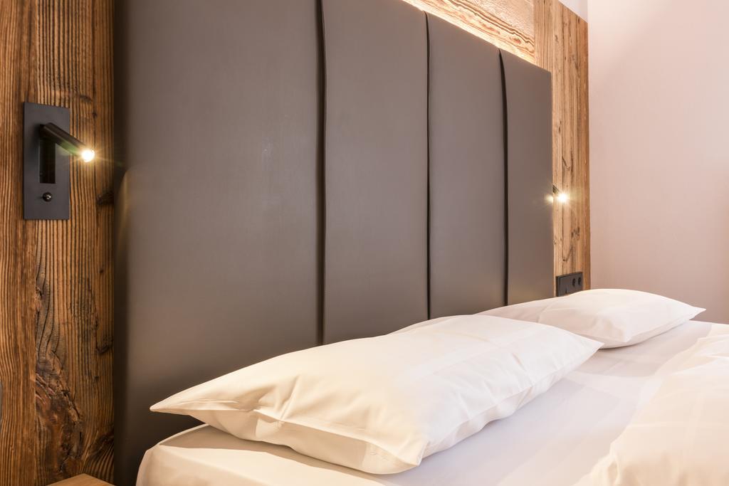 Double Room,464035506:JPEG