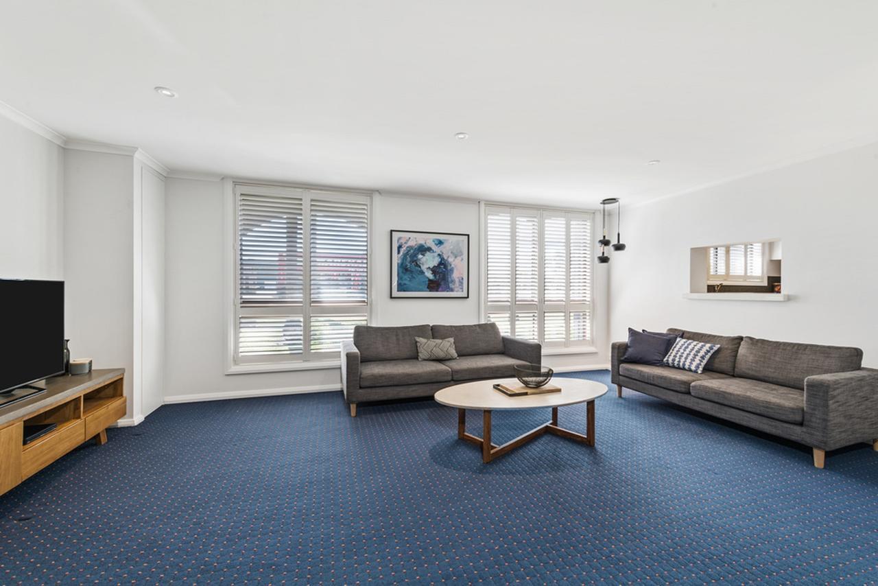 3 Bedroom Apartment - Non Smoking