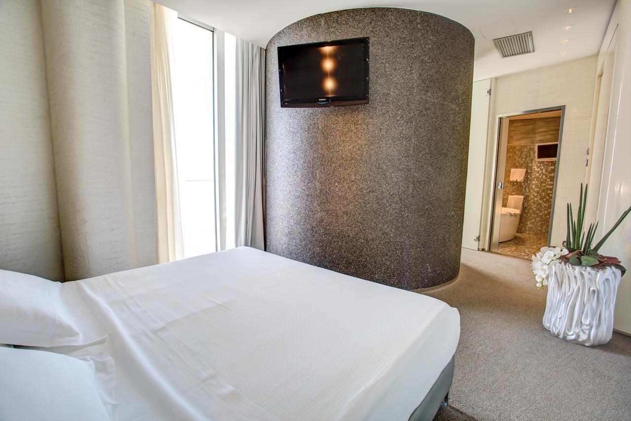 Luxuriöse Suite mit 2 Schlafzimmern - auf 2 Ebenen mit Meerblick