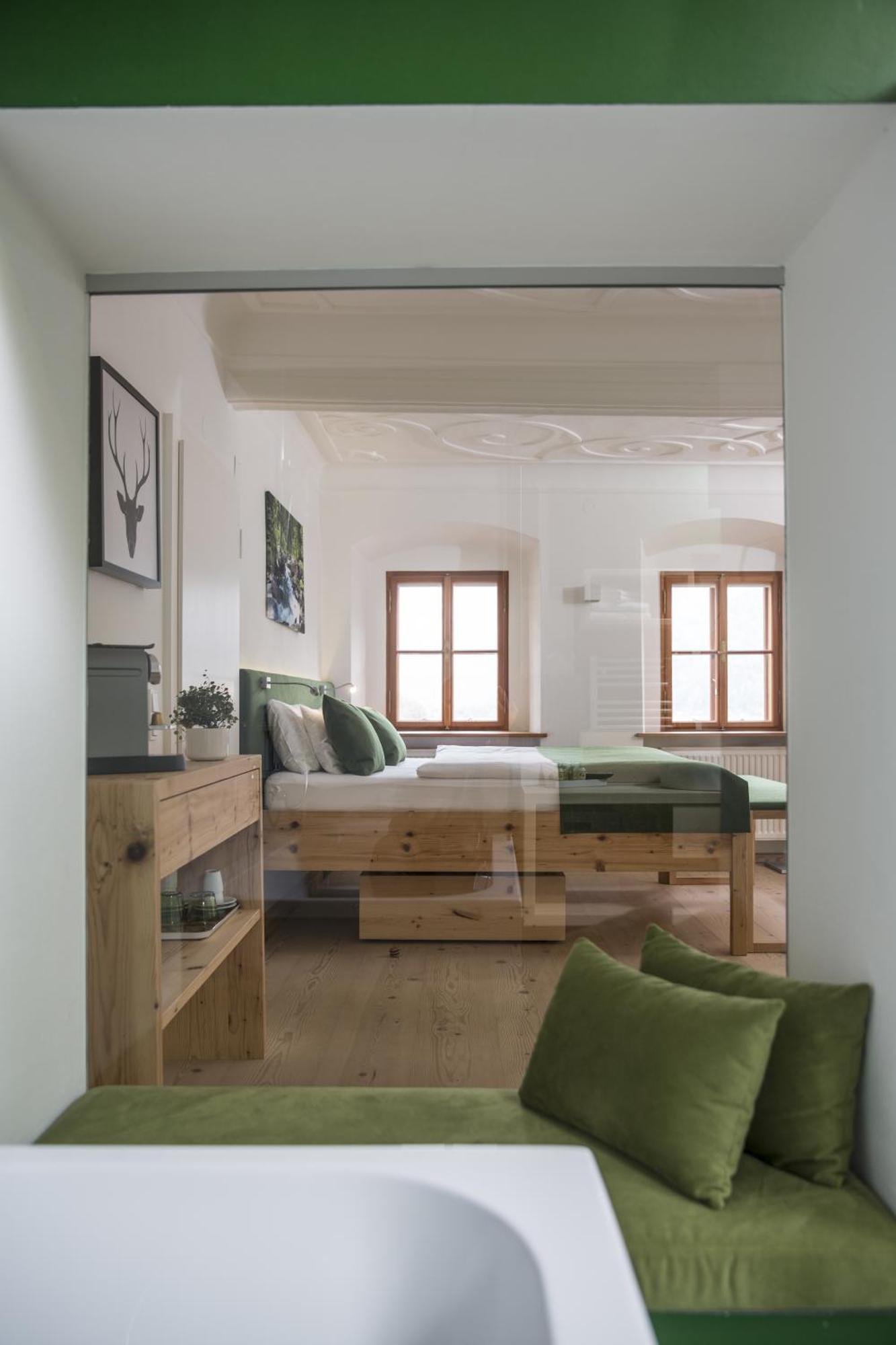 Royal Suite Lake View