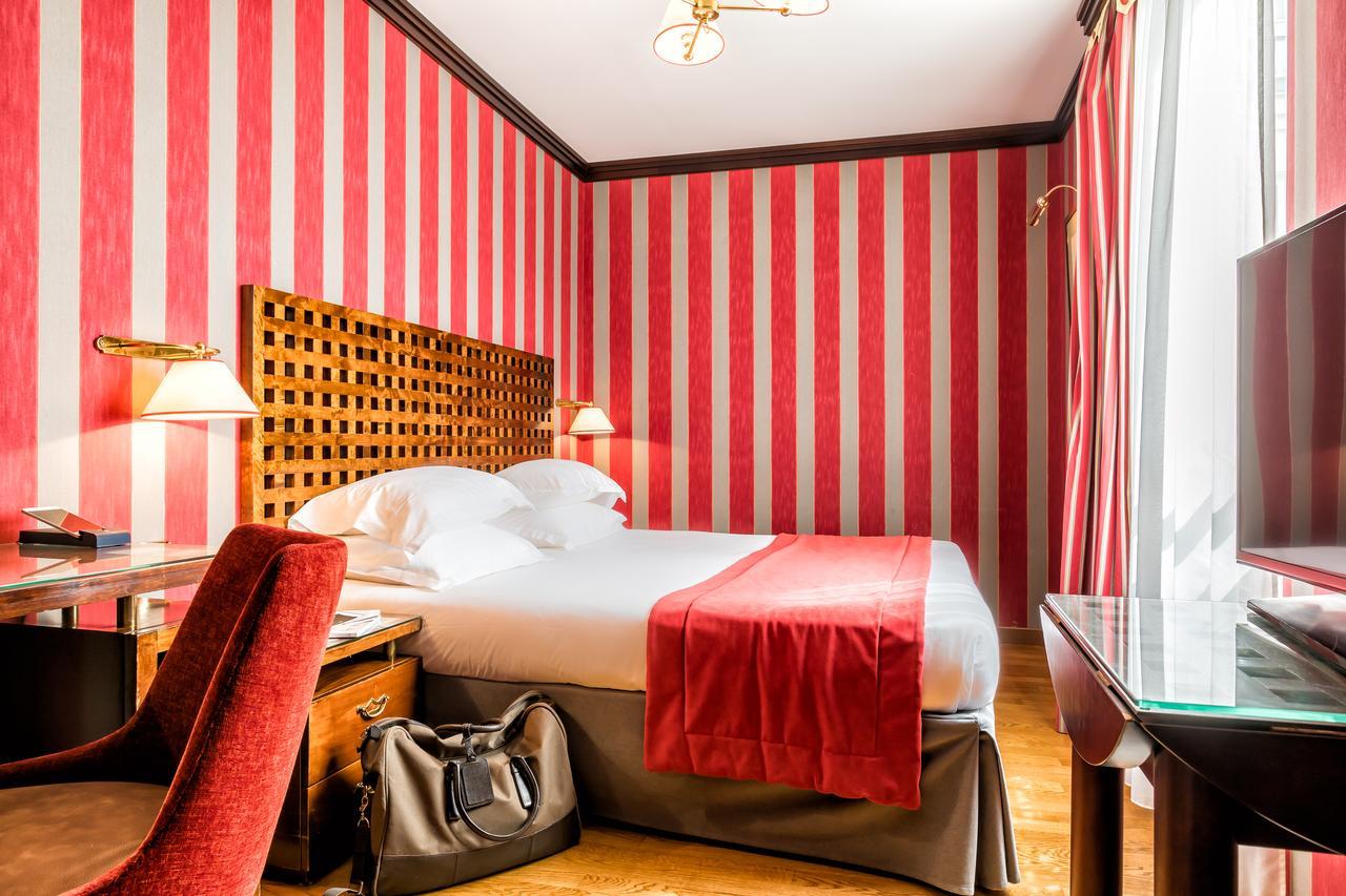 Quarto Superior com Cama de Casal ou 2 de Solteiro