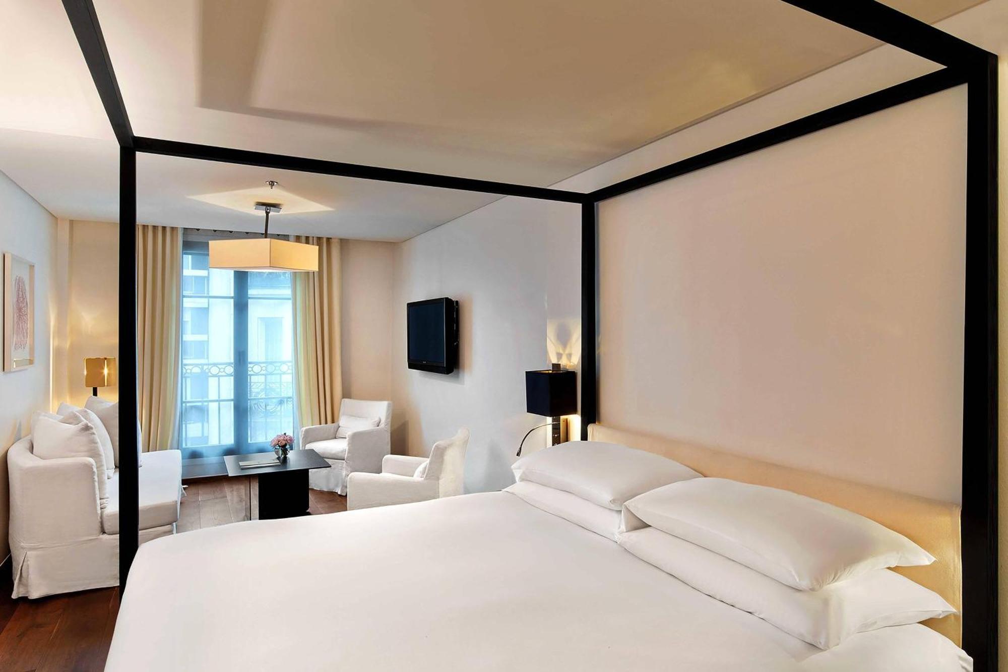 Junior Suite, Junior Suite, 1 King,736052119:JPEG