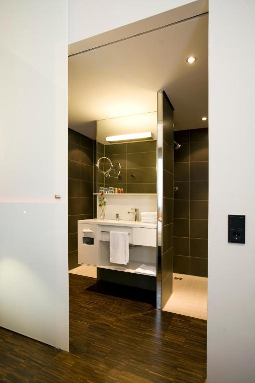 Single Room Frenchbed