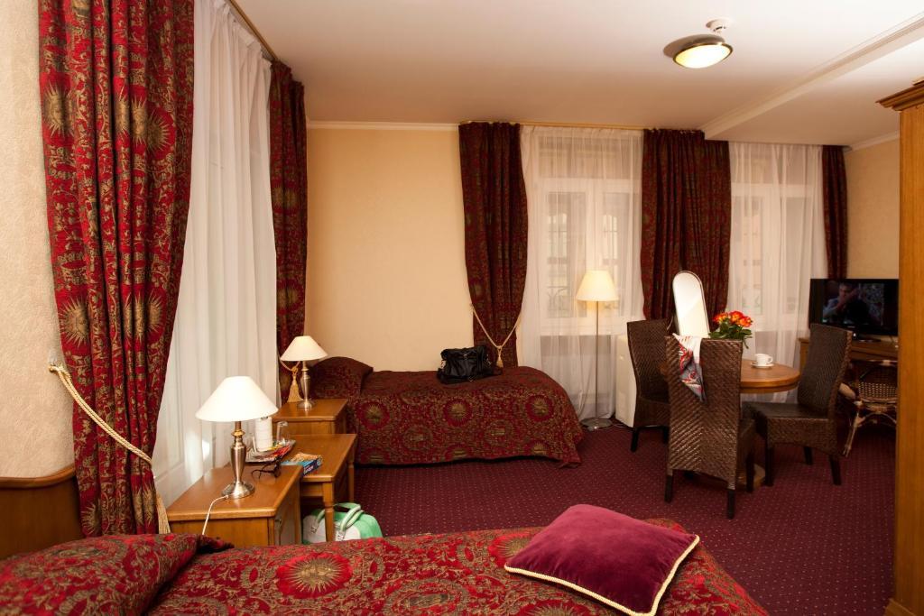 Triple Room,61382821:JPEG