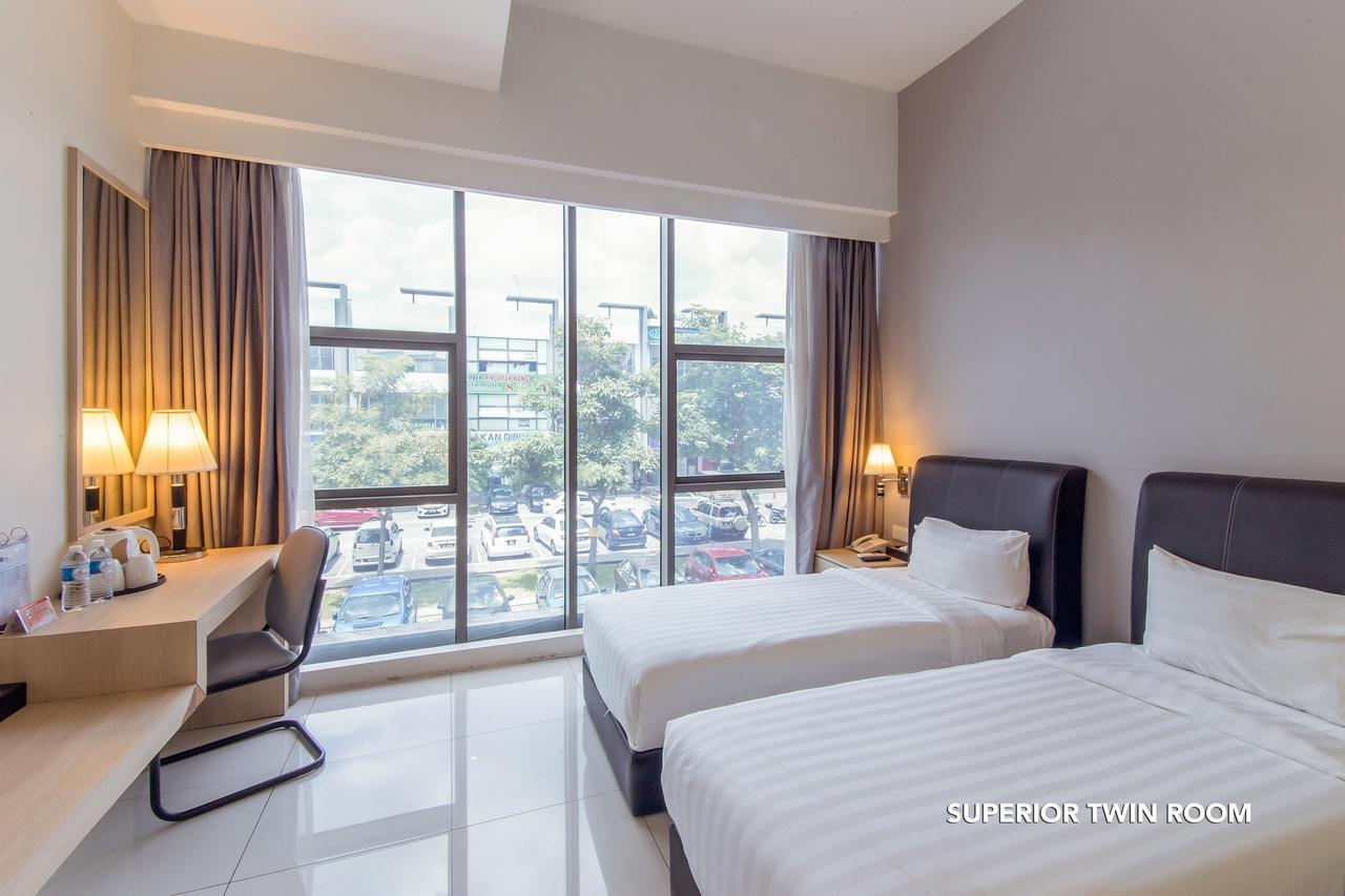 Superior Twin Room