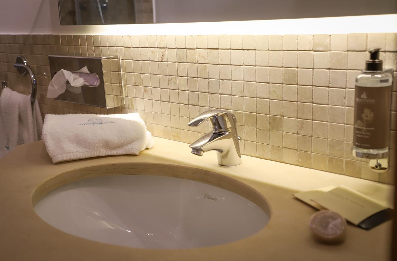 Double Room,631403790:JPEG