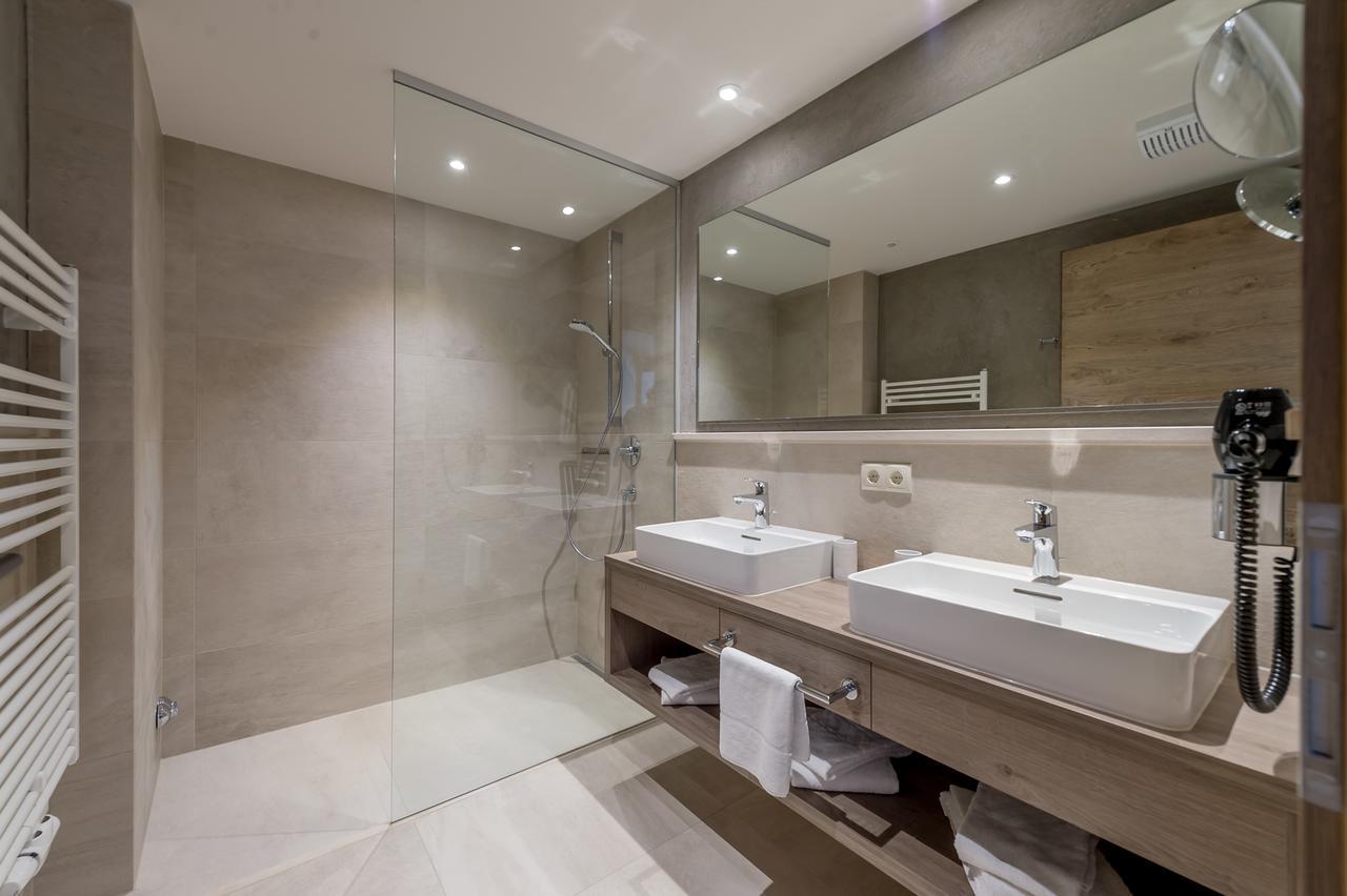 Premium Apart,639888075:JPEG