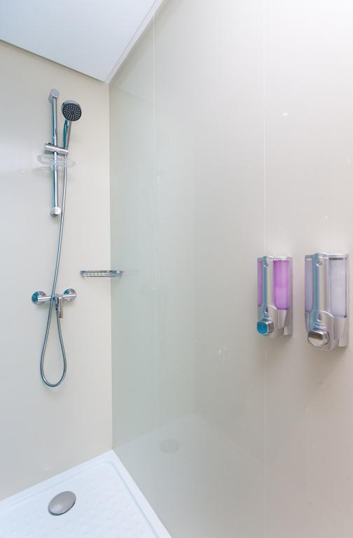 Habitación Doble (1 adulto + 2 niños)