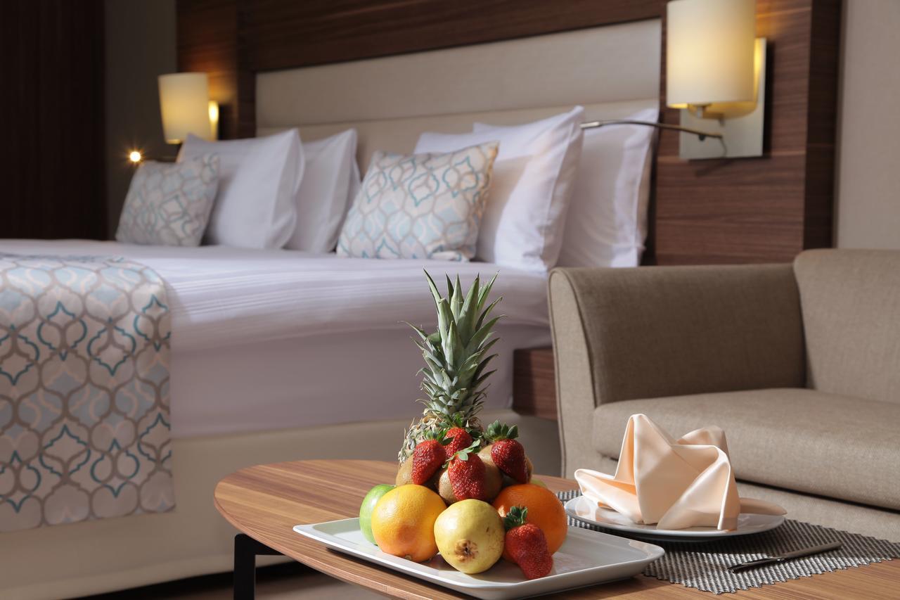 Corner Suite with Free Airport Transfer