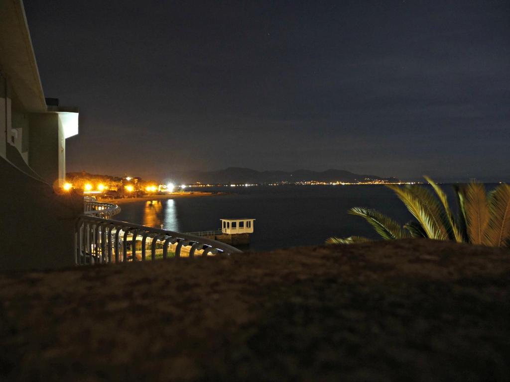 Double or Twin Room Balcony Sea View