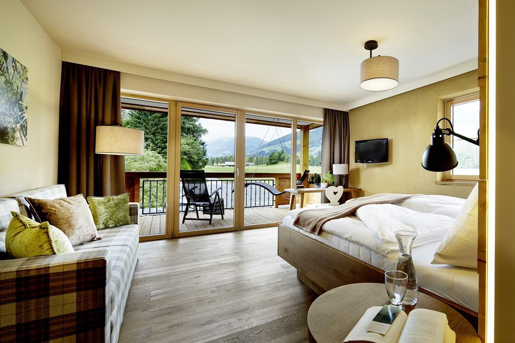 Deluxe Double Room with Balcony,1589213171:JPEG