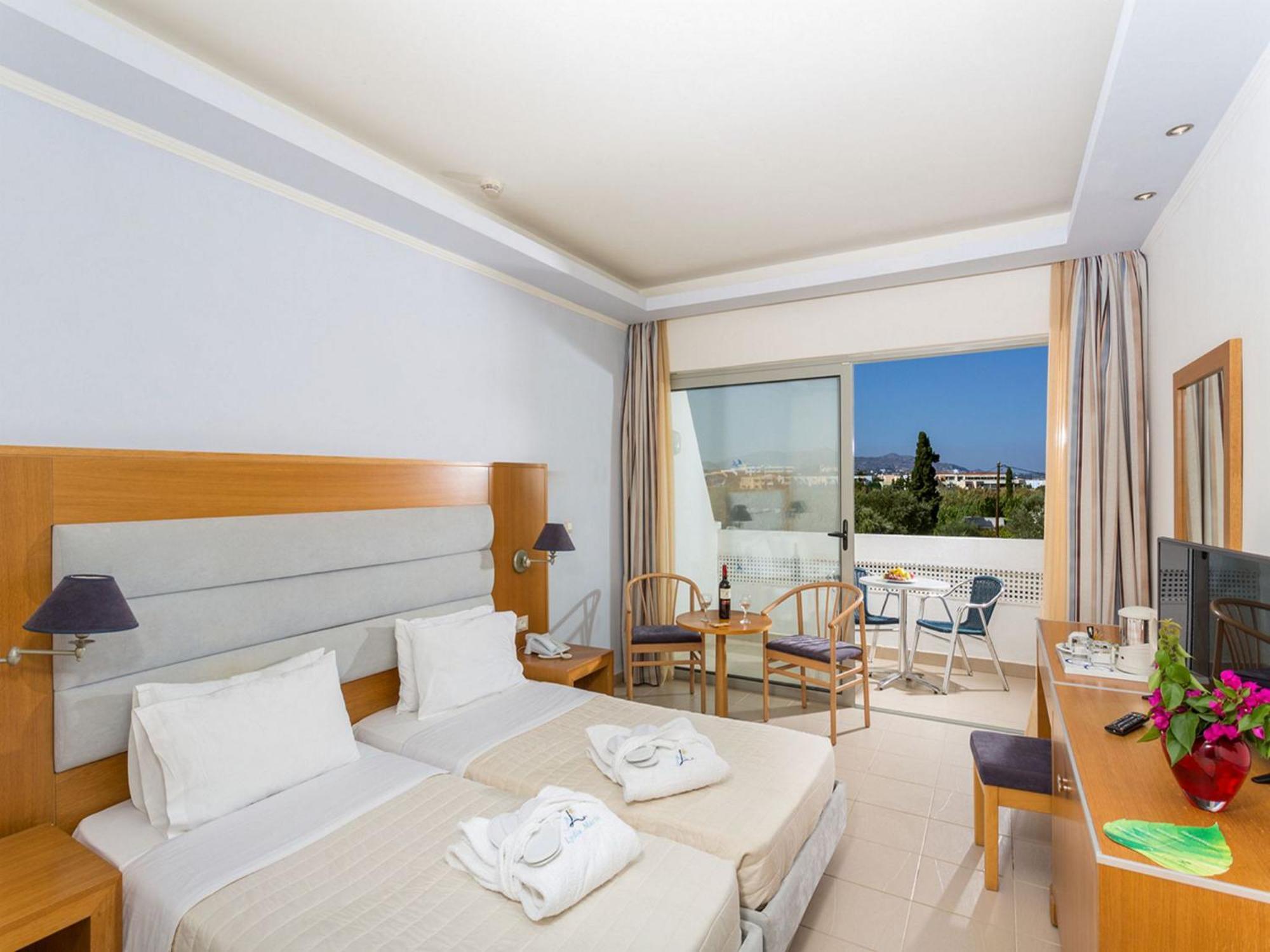 Chambre Classique avec Vue sur Piscine
