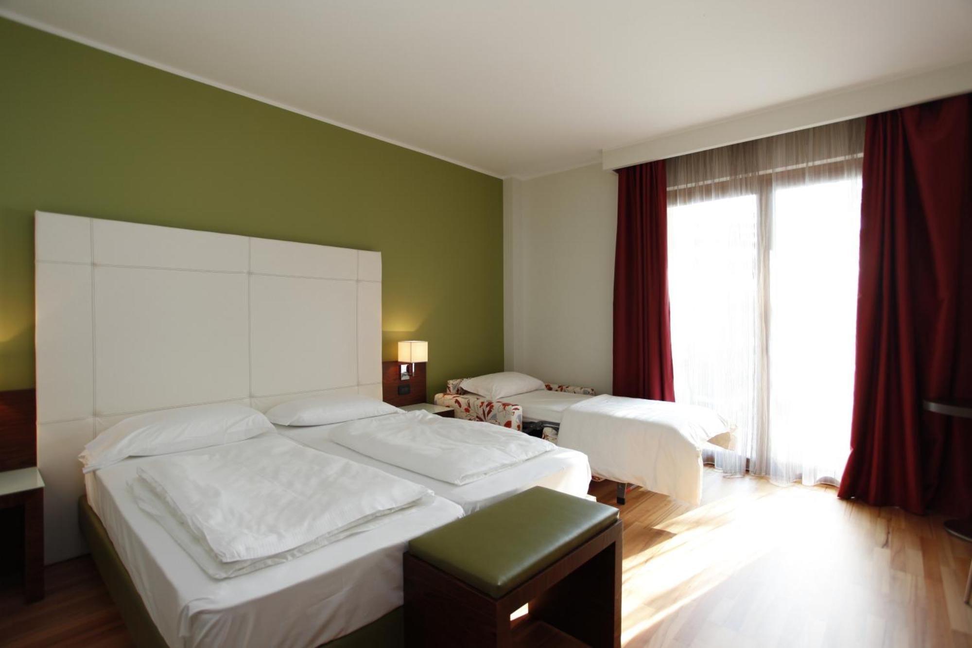 Dreibettzimmer mit Seeblick
