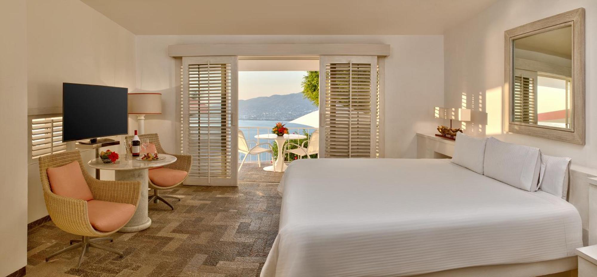 Casita with Shared Pool King Bed