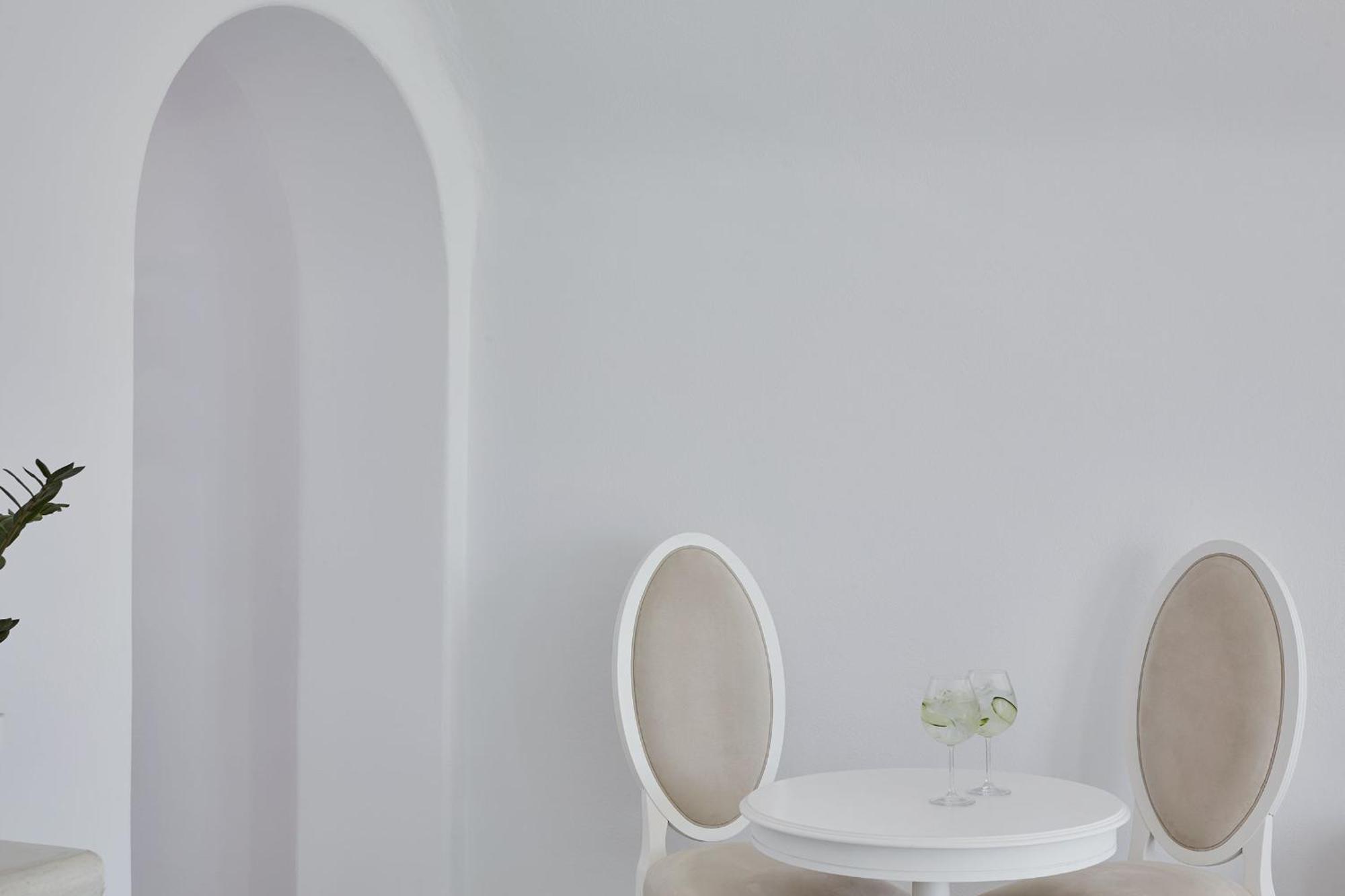 Suite con piscina privada y vistas al mar