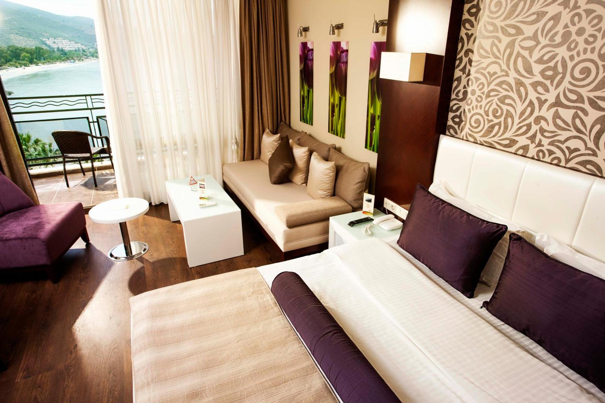 Zimmer mit Meerblick und Abendessen à la carte + 2 Kinder