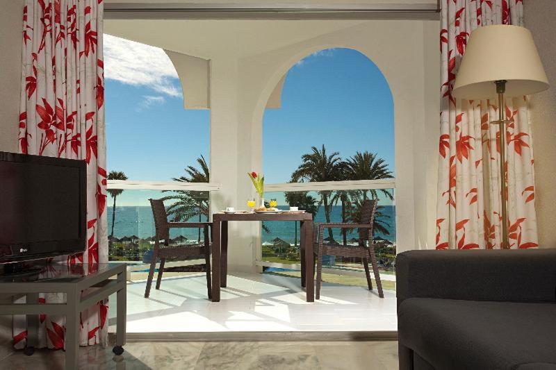 One-Bedroom Apartment with Terrace (2 Adults)