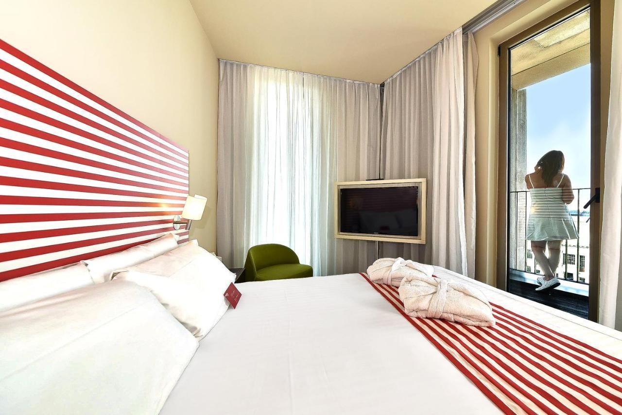 Doppelzimmer mit Balkon und Ausblick