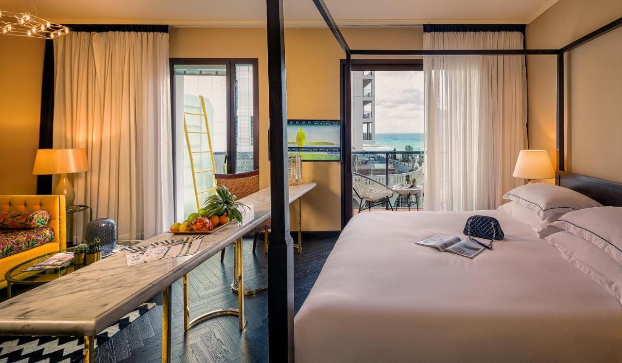 Studio with Balcony,761919943:JPEG