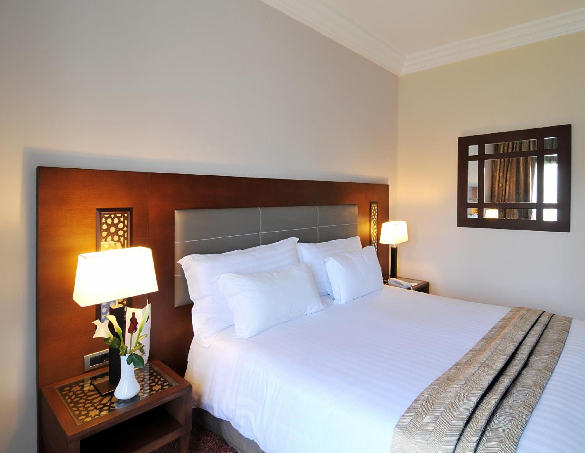 Deluxe Double Room Pool Medina View
