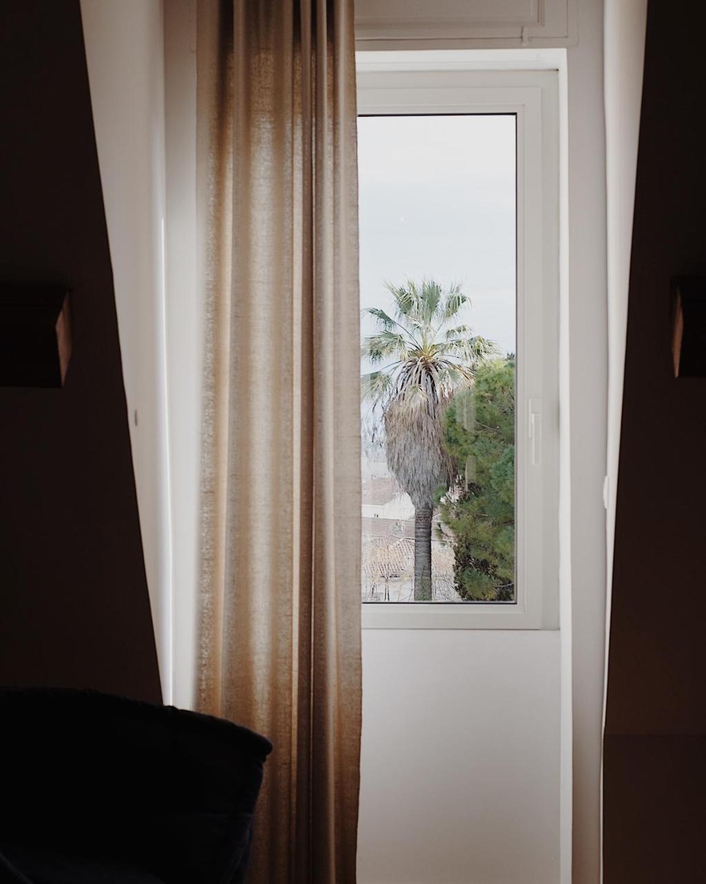 Suite,776681767:JPEG