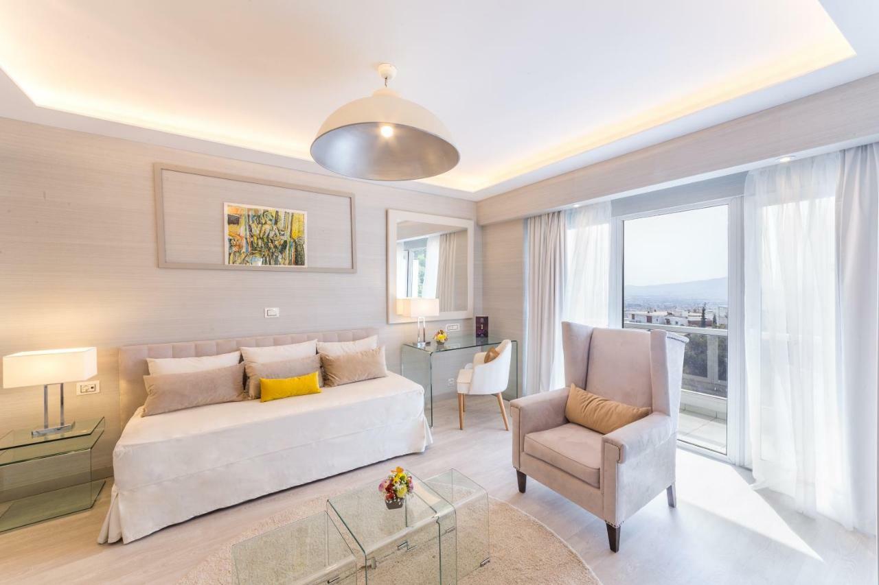 Deluxe Suite with Corner Balcony & Lycabettus Hill View