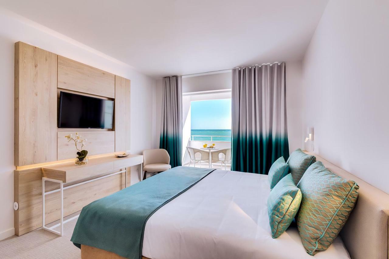 Chambre Triple avec Balcon - Vue sur Mer