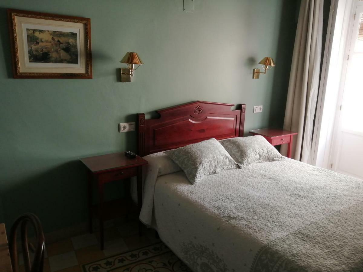 Quarto Duplo com Banheiro Privativo