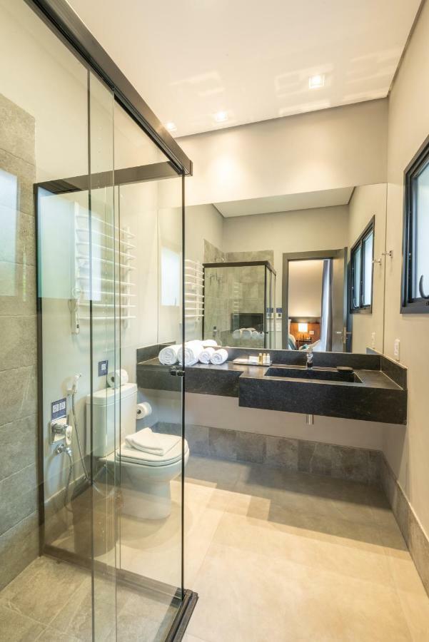 Deluxe Suite,1123418289:JPEG