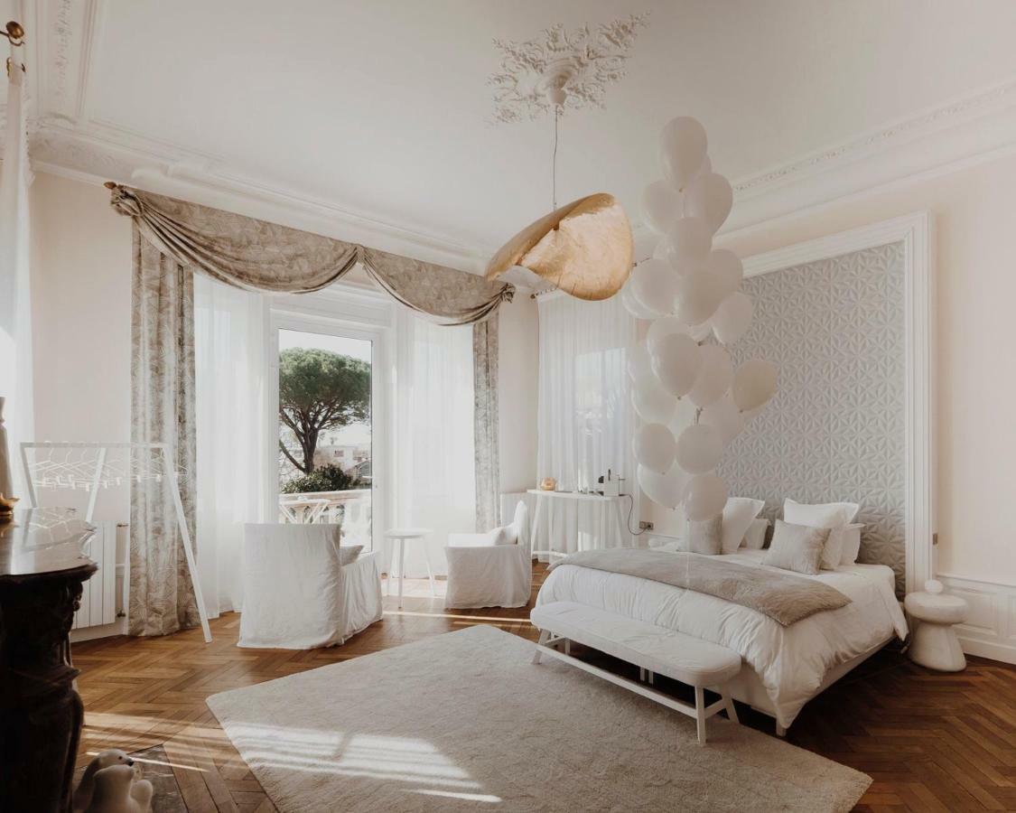 King Suite with Balcony,929096941:JPEG