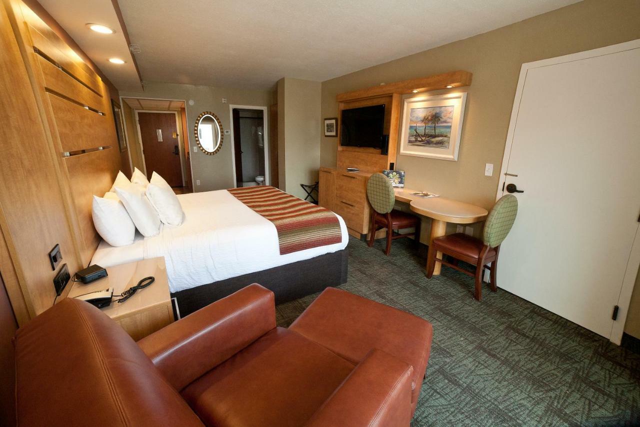 King Room with Partial Ocean View