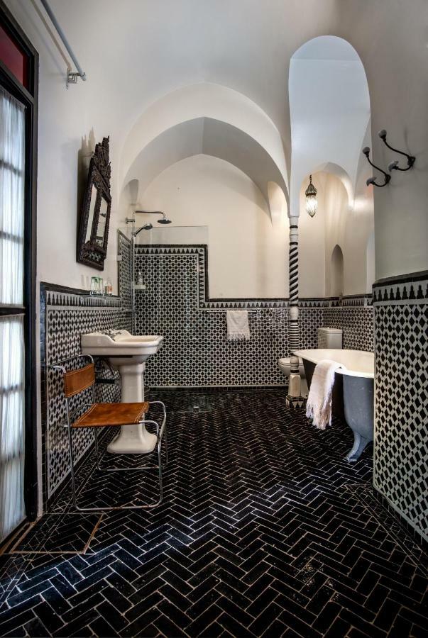 Berber Deluxe Double Room Bath