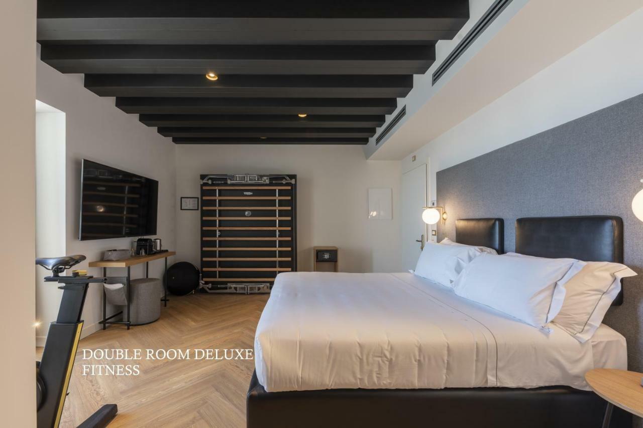 Deluxe Fitness Double Room with Terrace and Lake View,721442374:JPEG