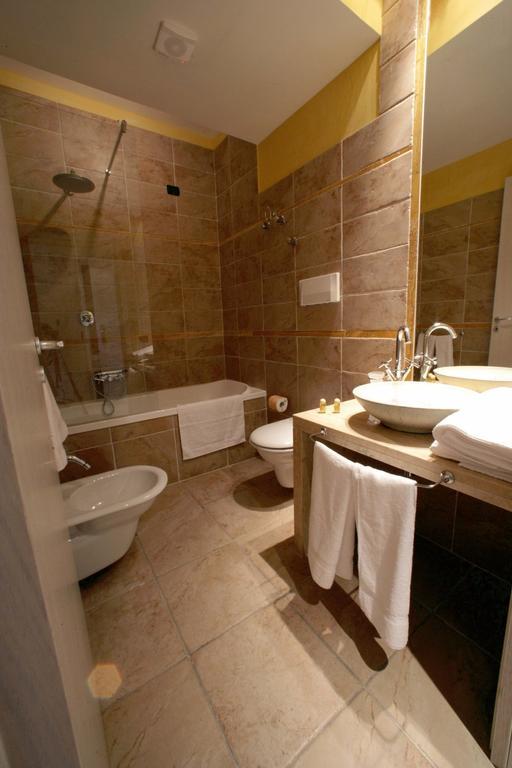 Double or Twin Room Pool View
