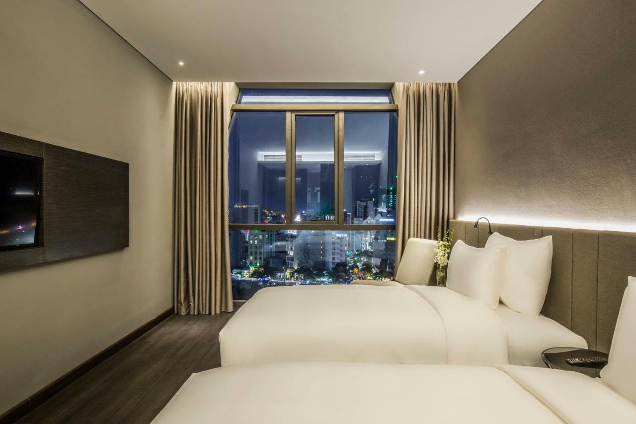 Premier Twin Room - High Floor
