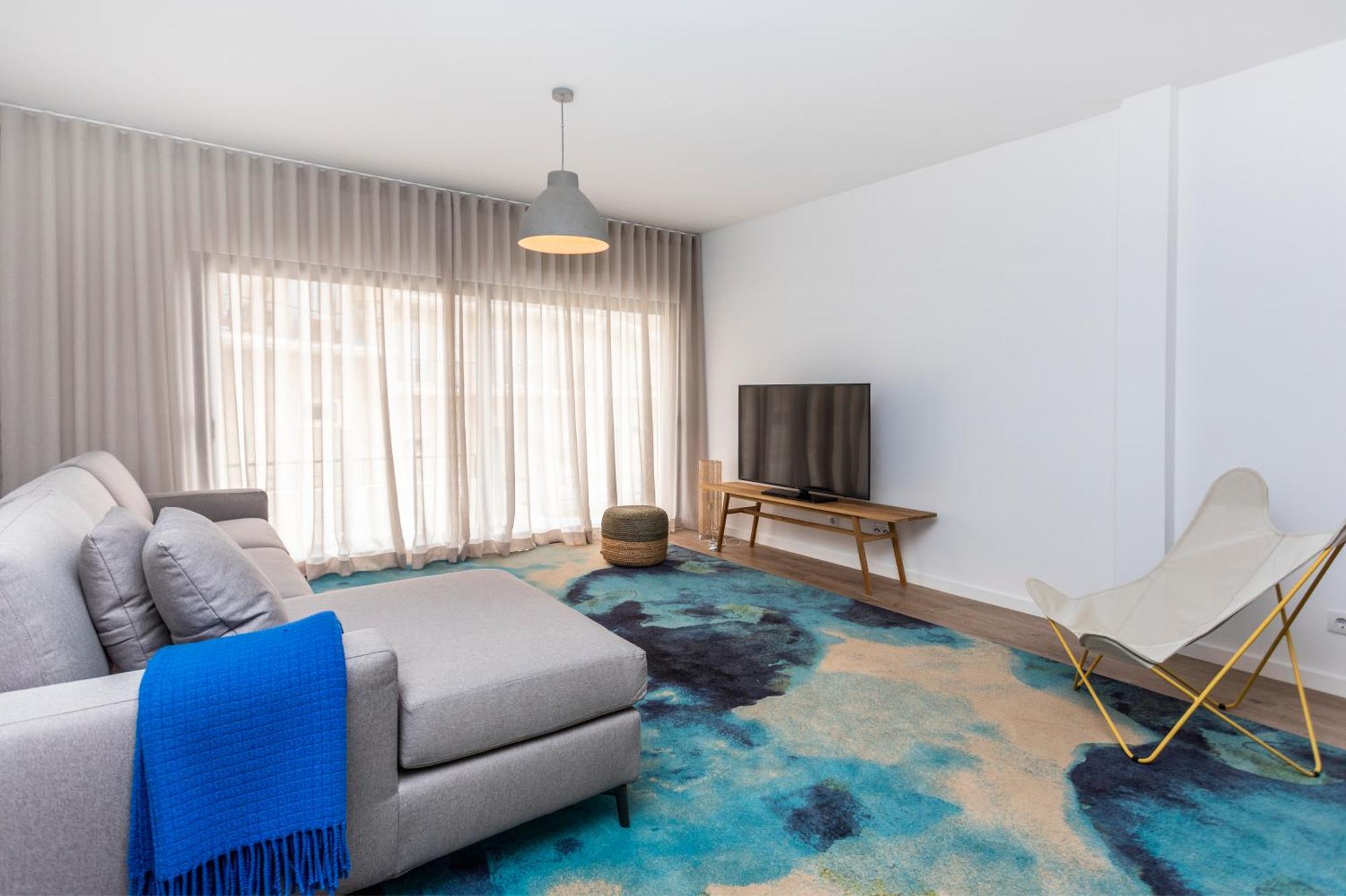 Two-Bedroom Apartment,1279550377:JPEG