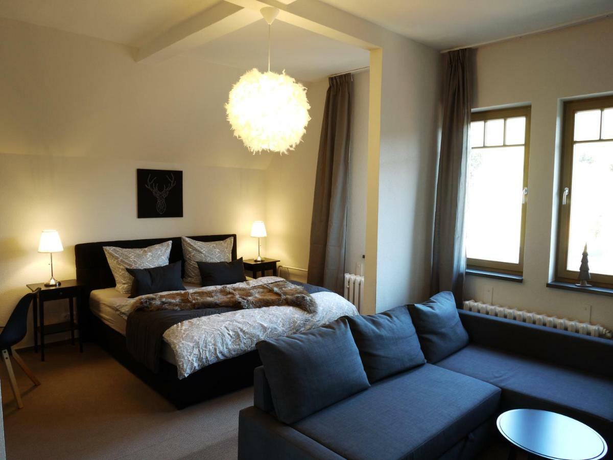 Large Double Room,855092351:JPEG