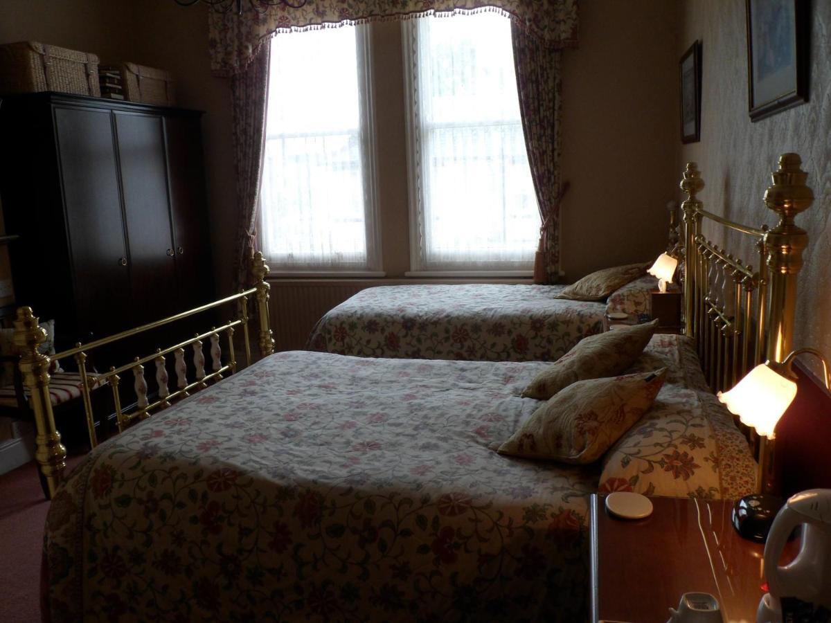 Large Twin Room