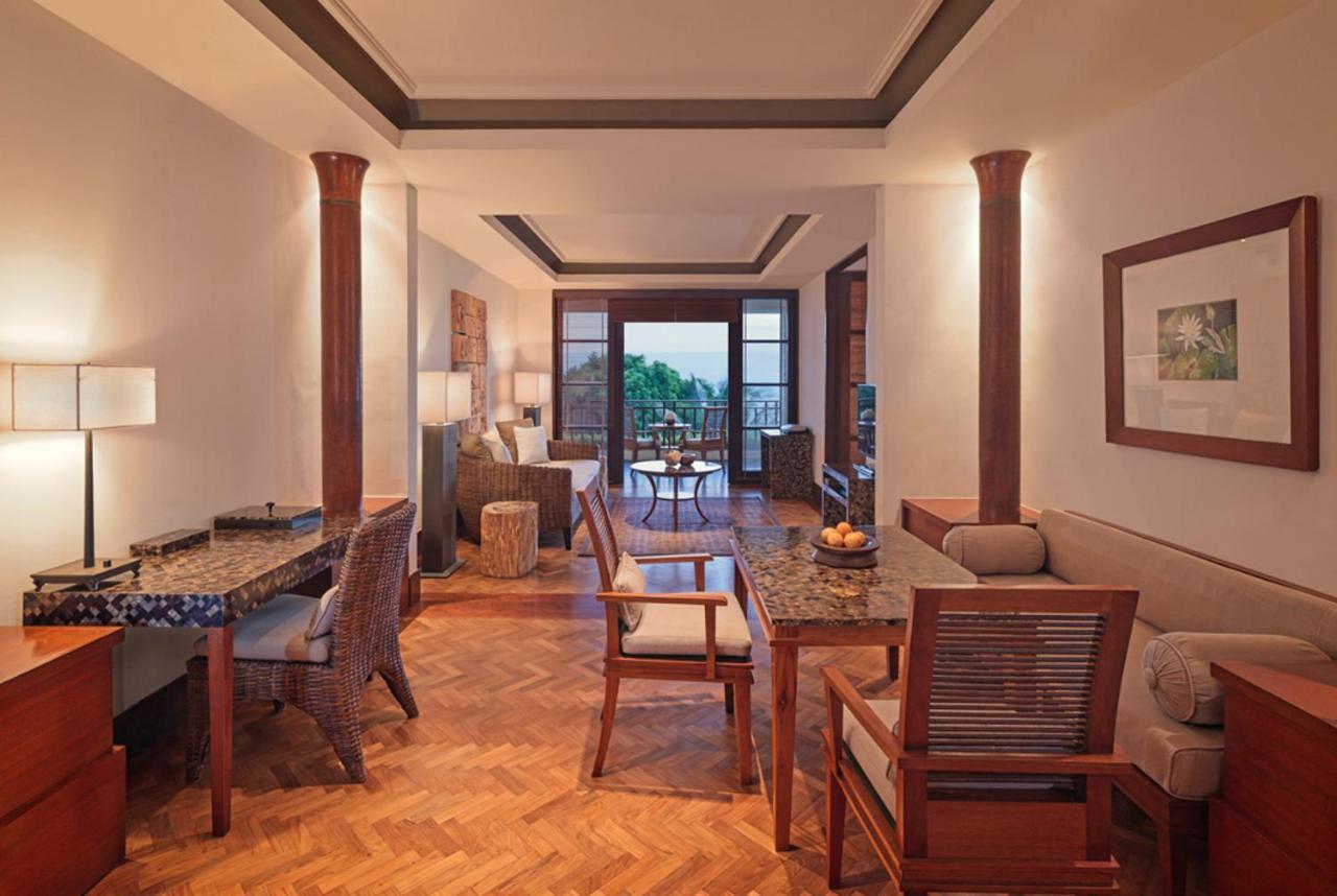 One Bedroom Superior Suite Ocean View