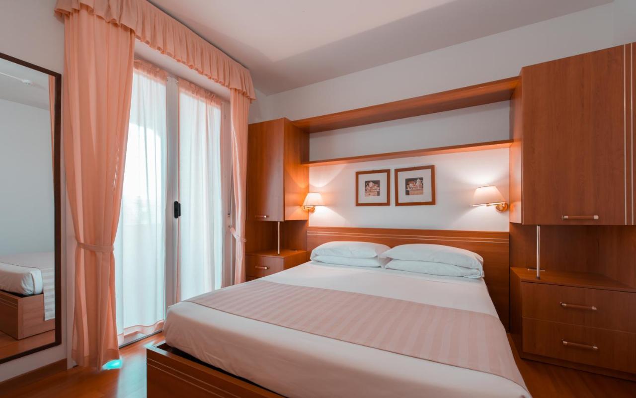 Two-Bedroom Apartment,1209468985:JPEG