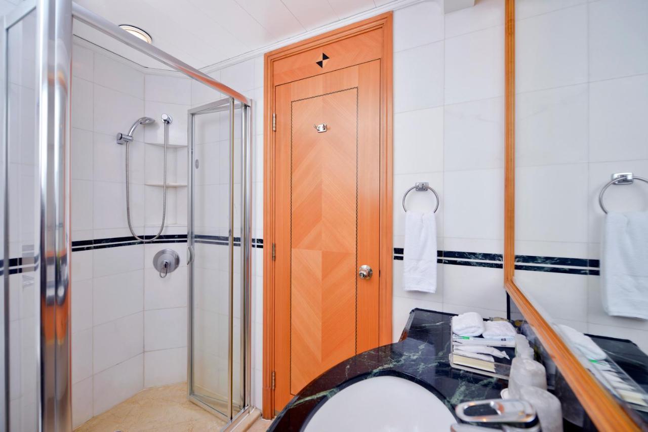 Staycation Aanbieding - Gratis Upgrade naar Kamer met Uitzicht op Haven - Vroeg Inchecken