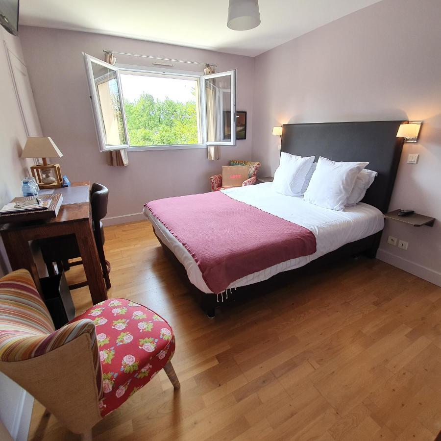 Double Room Garden view 9