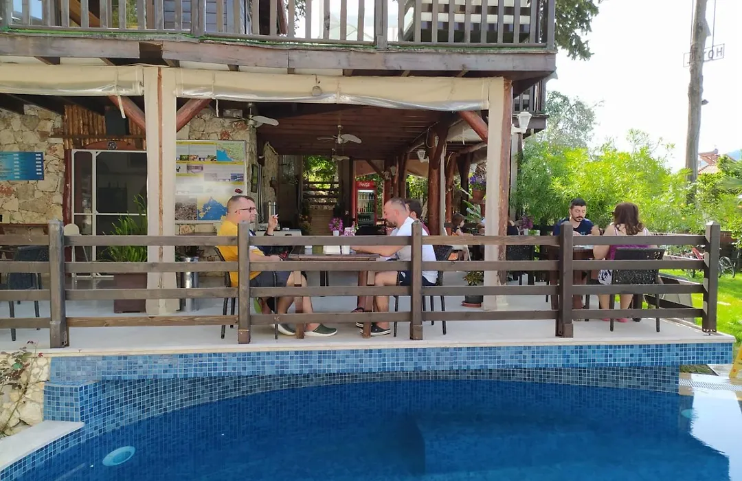 Alya Hotel Goecek-1