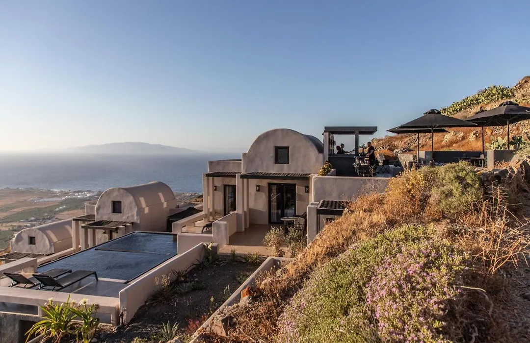 Nimbus Santorini-1