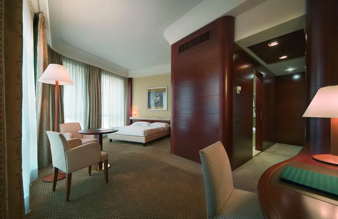 Una Hotels Cusani Milano-1